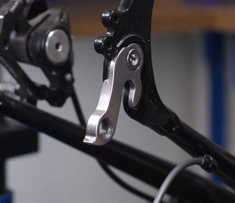 Derailleur Hanger Replacement | Park Tool