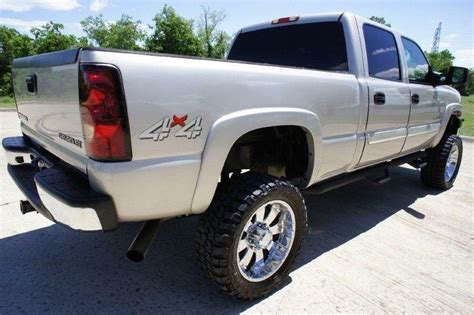 Well equipped 2004 Chevrolet Silverado 2500 Crew Cab lifted truck for sale