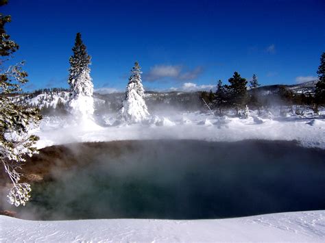 Winter in Yellowstone Wallpaper - WallpaperSafari