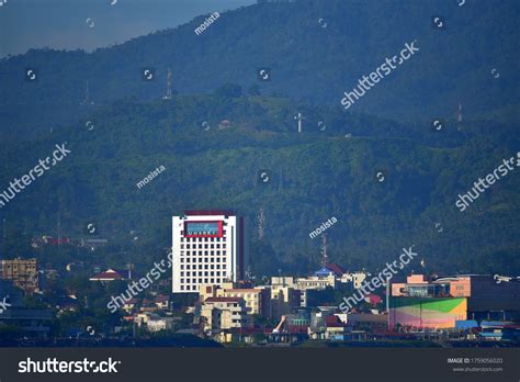 Sam ratulangi university : 6 images, photos et images vectorielles de ...