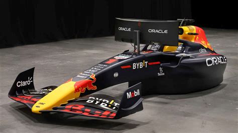 Red Bull F1 sim rig is a £100k toy | FOS Future Lab | GRR