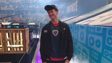 16-year-old 'Bugha' wins $3M Fortnite World Cup solos prize | PC Gamer