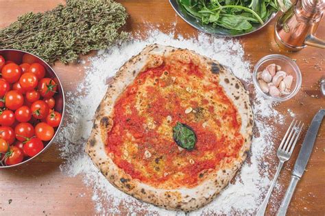 The real Pizza alla Marinara | Italianpot.com | Authentic Italian Recipes