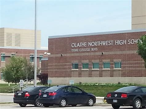 Olathe Northwest High School - Olathe School District