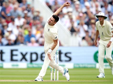 James Anderson Bowling Action - England S James Anderson In Bowling Action Against India During ...