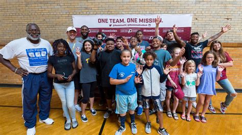 Richmond Community High School Receives Equipment Donation From Redskins Charitable Foundation