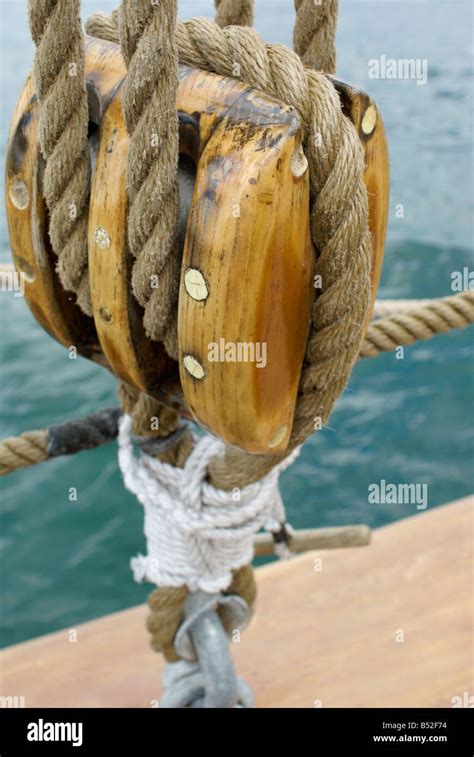 Block and Tackle 1 Stock Photo - Alamy