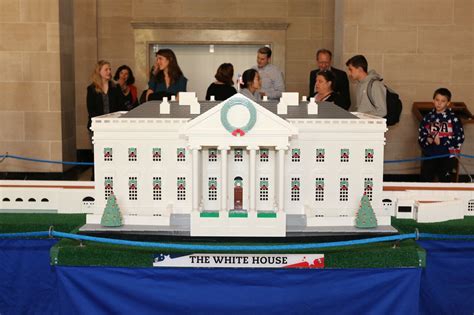 Check Out This Lego Replica of the White House