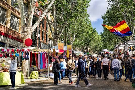 El Rastro Flea Market in Madrid - Explore a Popular Weekly Open-Air Flea Market – Go Guides