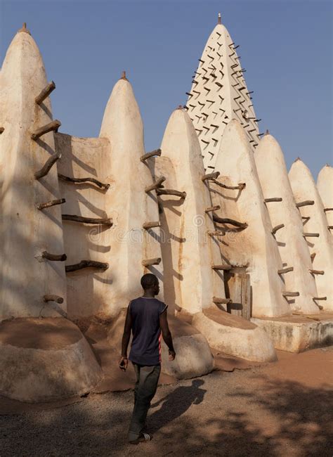 Mosquee of Bobo-Dioulasso editorial stock image. Image of burkina - 30542094