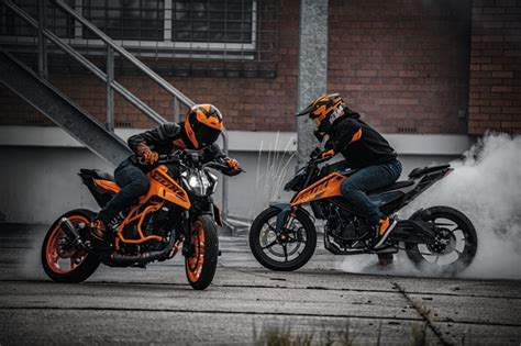 2024 KTM 390 Duke Images [HD]: Photo Gallery of 2024 KTM 390 Duke ...