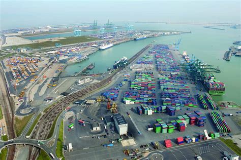 Forth Ports and Zeebrugge sign strategic MoU | Container Management