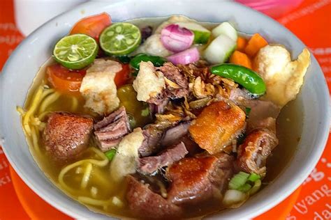 4 Kuliner Khas Bogor untuk Makan Siang, Enak Bikin Nagih | Halaman 2