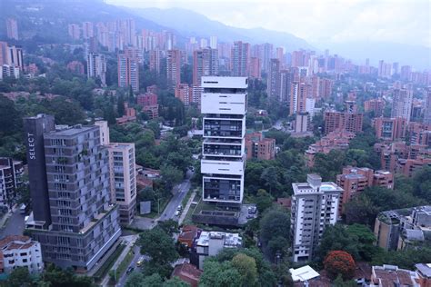 Cómo llegar del Aeropuerto de Medellín MDE al Poblado