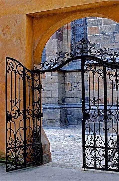 Custom Castle Wrought Iron Gates | Ornamental Gates | Decorative Driveway Gates in 2020 | Iron ...