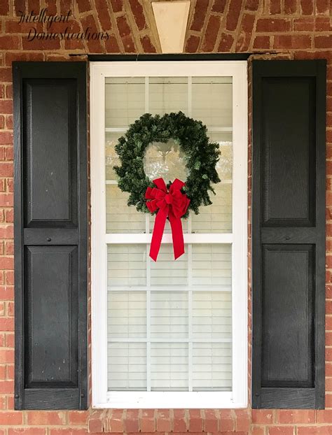 Easy Way To Hang Outside Window Wreaths - Intelligent Domestications