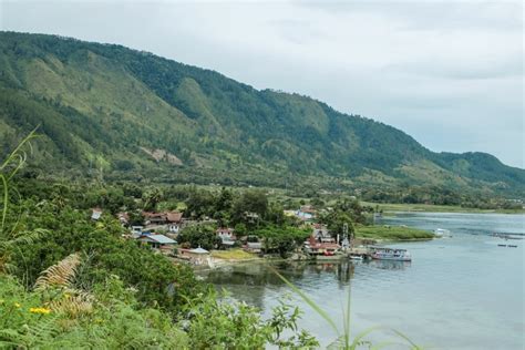 Traveling in Samosir Island, Lake Toba - Michelle Franc-LeeMichelle Franc-Lee