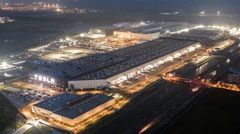 Tesla to expand Shanghai factory to be "world's largest automobile ...