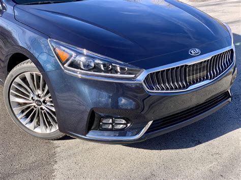 2018 Kia Cadenza Review