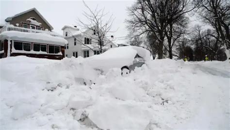 Tormenta de nieve deja estragos mortales en EE.UU.