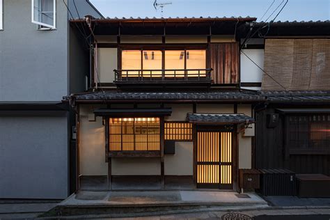 kooo architects renovates traditional Japanese machiya house with light interiors in Kyoto, Japan