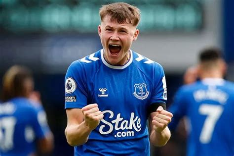 Former Rangers kid Nathan Patterson branded 'absolute class' as Everton ...