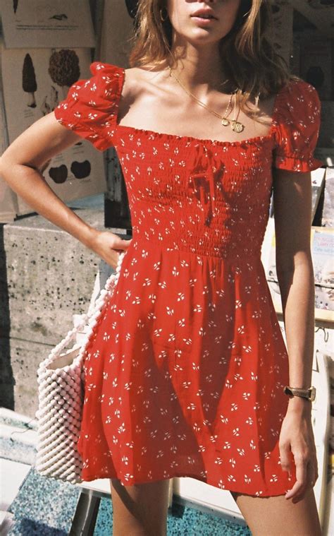 25 Eco-Friendly Red Dresses That You’ll Love | Aesthetic clothes ...