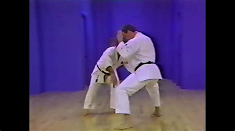 Goju ryu kata. Kururunfa. teaching kata - YouTube