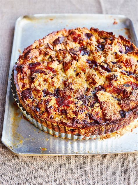 Jamie Oliver's bonkers bread and butter panettone pudding tart ...