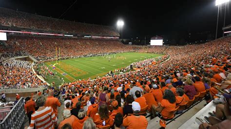 Clemson football reduces Memorial Stadium capacity to 19,000 fans ...