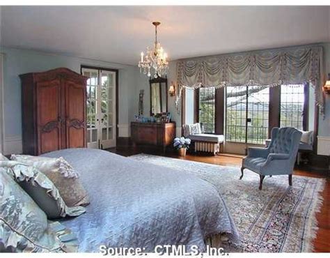 Anderson Cooper Buys Historic Home in Southern Connecticut | Realtor.com®