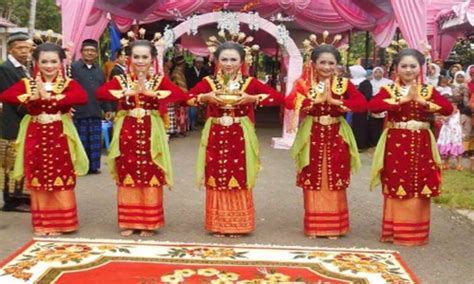 Gambar Pola Lantai Tari Andun Dari Bengkulu - Sarana Pendidikan Menuju Indonesia Gemilang