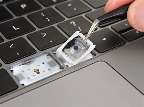 新MacBook Proキーボード、iFixitがさっそく分解。信頼性を向上させる「新素材」が判明 - Engadget 日本版