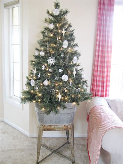 How To Decorate With Mini Christmas Trees - Cute And Practical Ideas