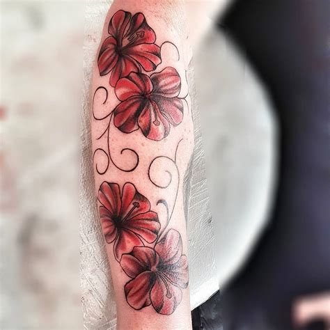 20 Best Hibiscus Tattoo Designs to Inspire You - HowLifeStyles