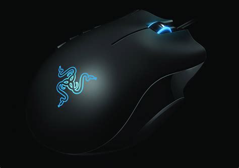 Razer Unveils Naga MMO gaming mouse and the Razer Megasoma mouse mat