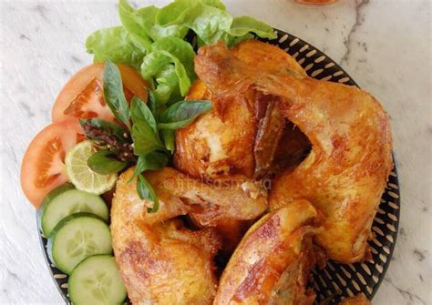 Resep Ayam Goreng bumbu Kuning oleh Fitri Sasmaya - Cookpad