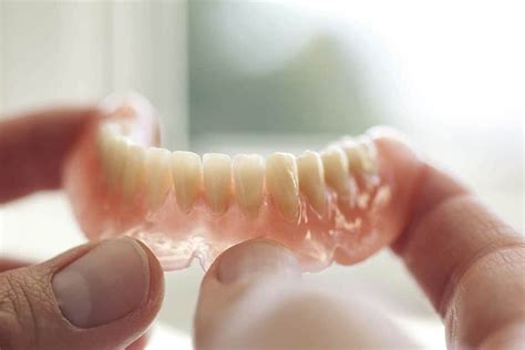 Reasons Bottom Dentures Won’t Stay in and How to Fix Them