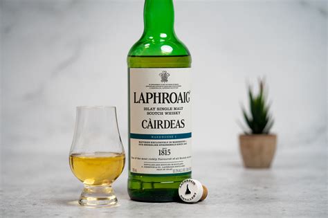 Laphroaig Cáirdeas 2022 Review | Whiskey Raiders