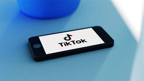 What is the ‘foopah’ challenge on TikTok? Flashing trend explained - Dexerto