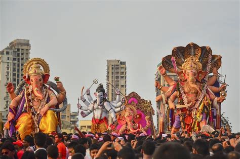Ganesh Pictures: 42 Photos of India's Ganesh Festival