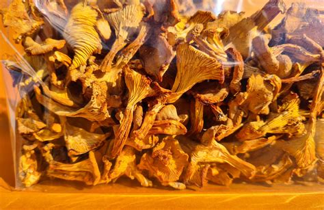 Dried Chanterelles 200g.