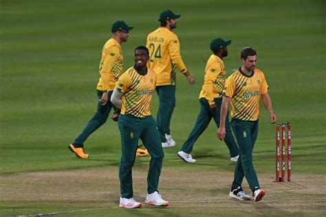 SA V SL 2020: 2 members of South African cricket team test positive for COVID-19 ahead of Tests ...