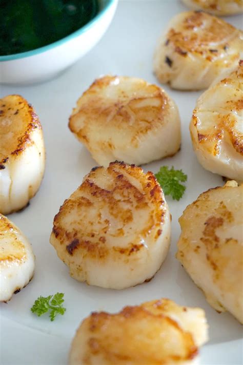 Pan-Fried King Scallops with Chinese Brown Sauce - My Gorgeous Recipes