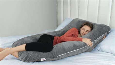 Bustle: The 5 Best Body Pillows for Back Pain - Best Physical Therapist ...