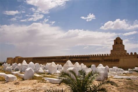 15 Best Places to Visit in Tunisia - The Crazy Tourist