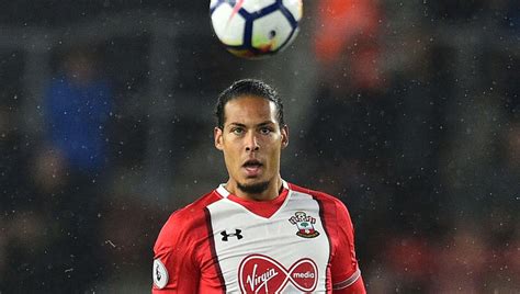 Van Dijk Insists He Is 'Happy' at Southampton Following Failed Liverpool Move - Sports Illustrated