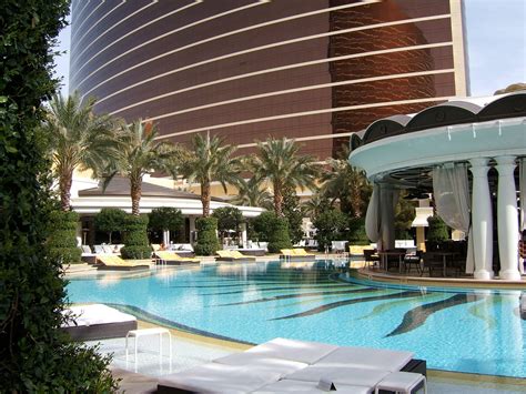 Life on Sandy Point: Encore-Las Vegas 2010