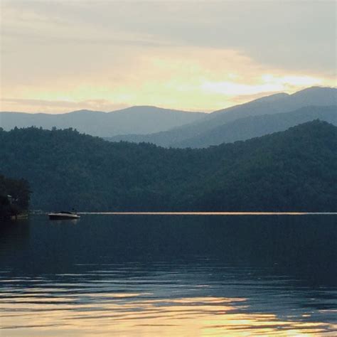 Lake Santeetlah, Graham county N.C. | Lake life, Lake, Trip