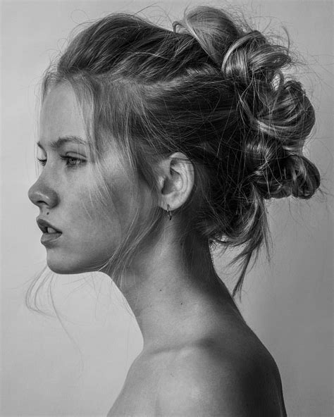 Pin by Katia Bourykina on Beauty. | Face drawing reference, Woman face, Face hair